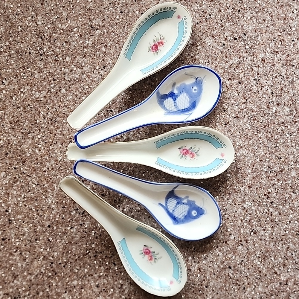 Set of 5 Ceramic Soup Spoons with Blue and White Design.